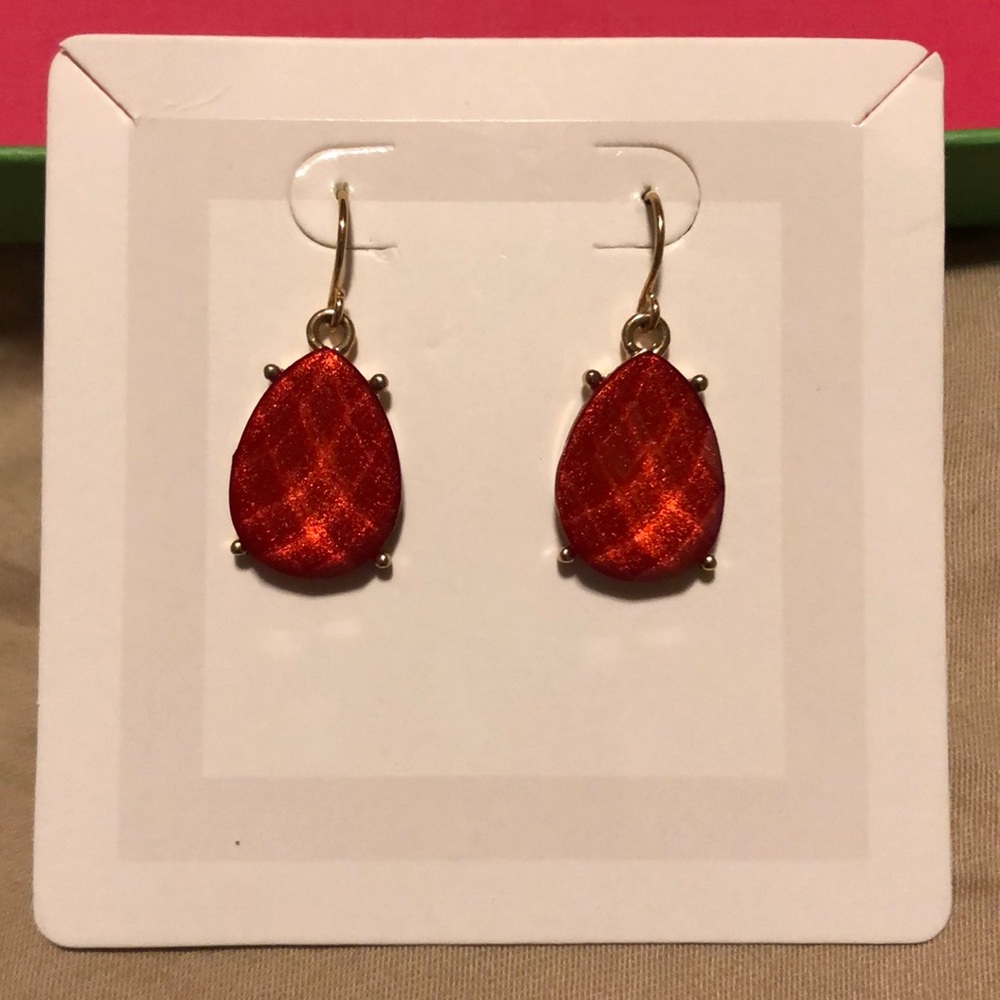 Red pendant earrings
